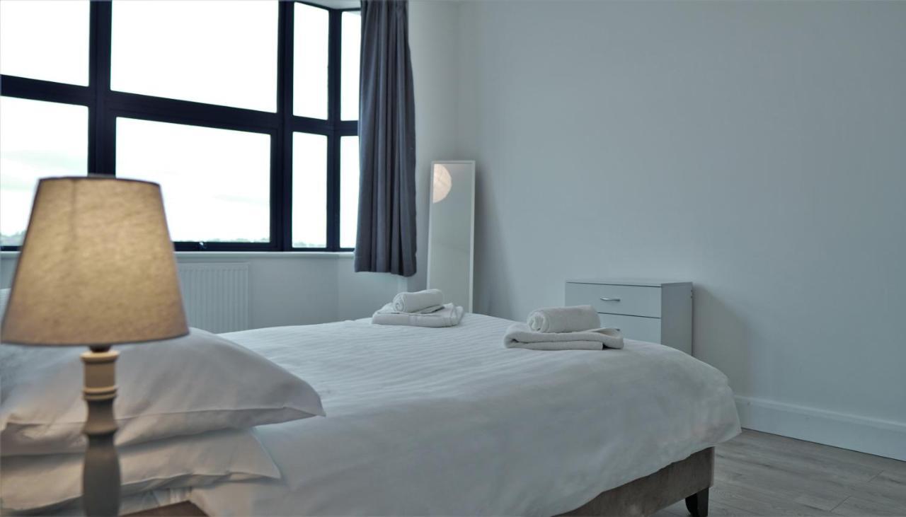 Sapphire House Apartments Телфорд Экстерьер фото