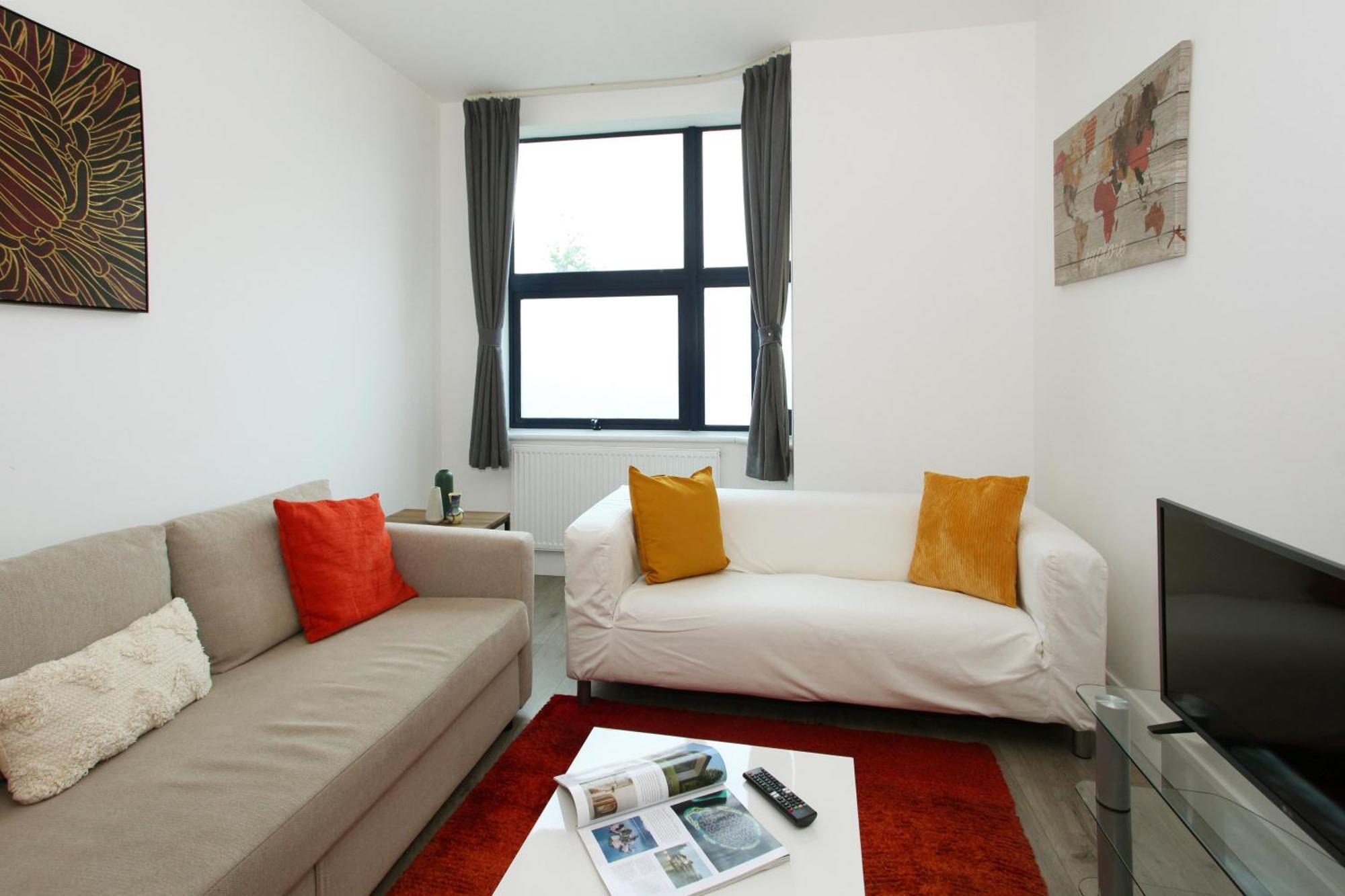 Sapphire House Apartments Телфорд Экстерьер фото